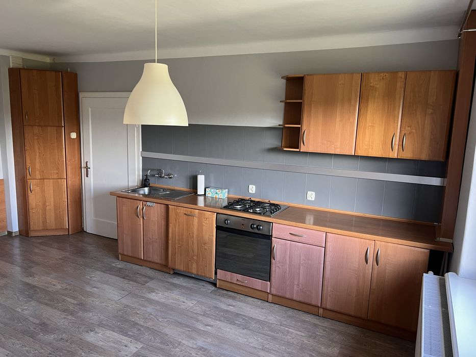 Kuchnia meble kuchenne zlew plyta gazowa piekarnik