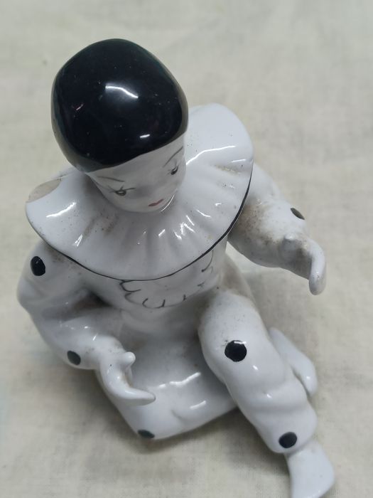 Pierrot pequeno loiça