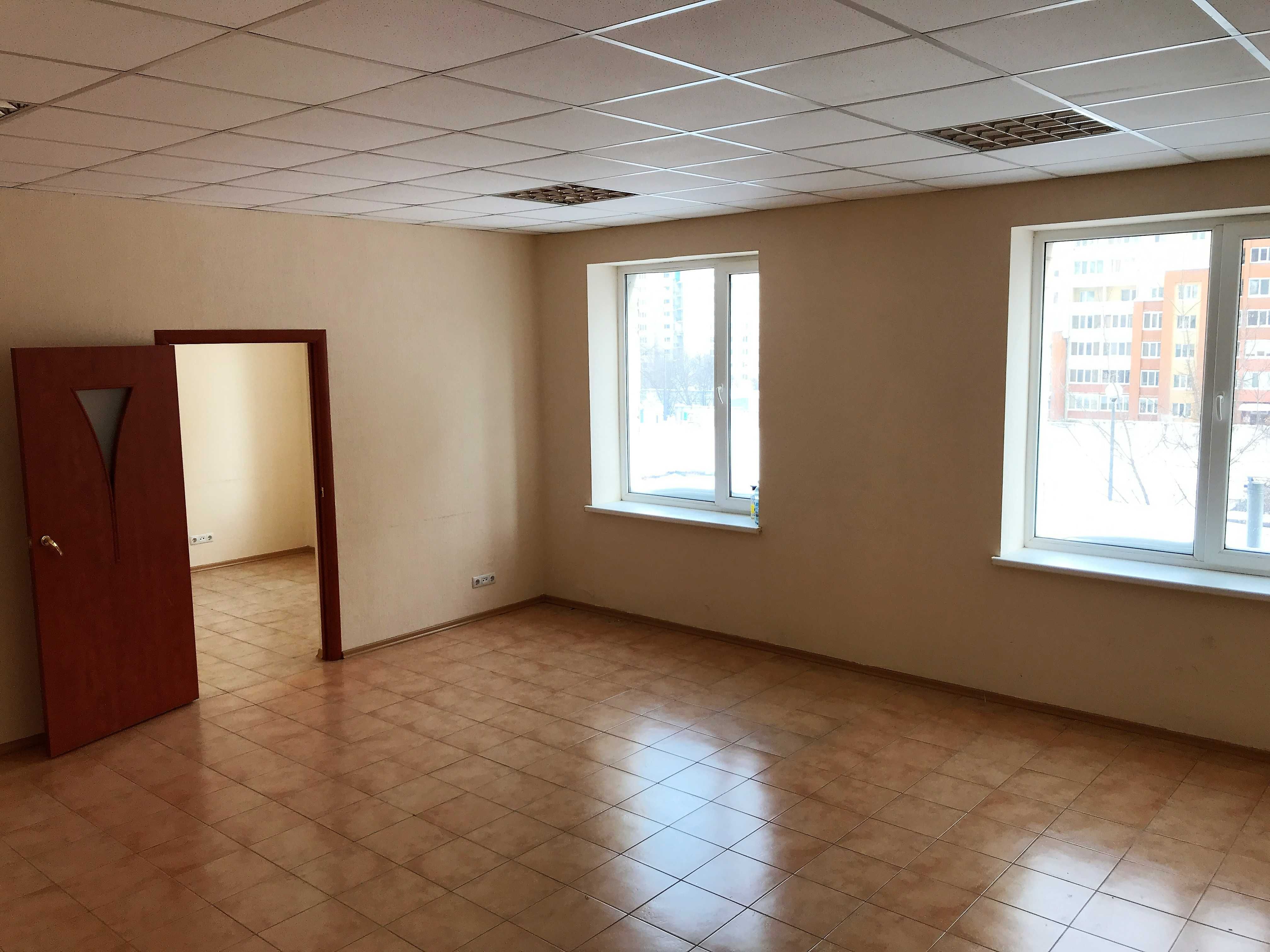 Продаж Групи Приміщень в Центрі Броварів. 138 кв.м. Власний Вхід без %