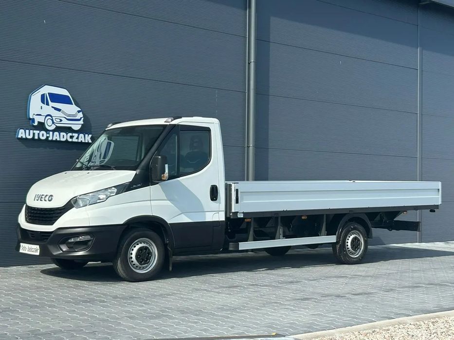 Iveco Daily 35S14 Skrzynia 4,9m **Niski przebieg**KLIMA**Bezwypadkowy**2021R**  DMC 3500kg, prawo jazdy kat. B !