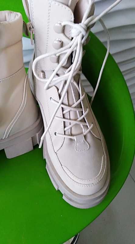 Botki Workery beżowe nowe roz.39