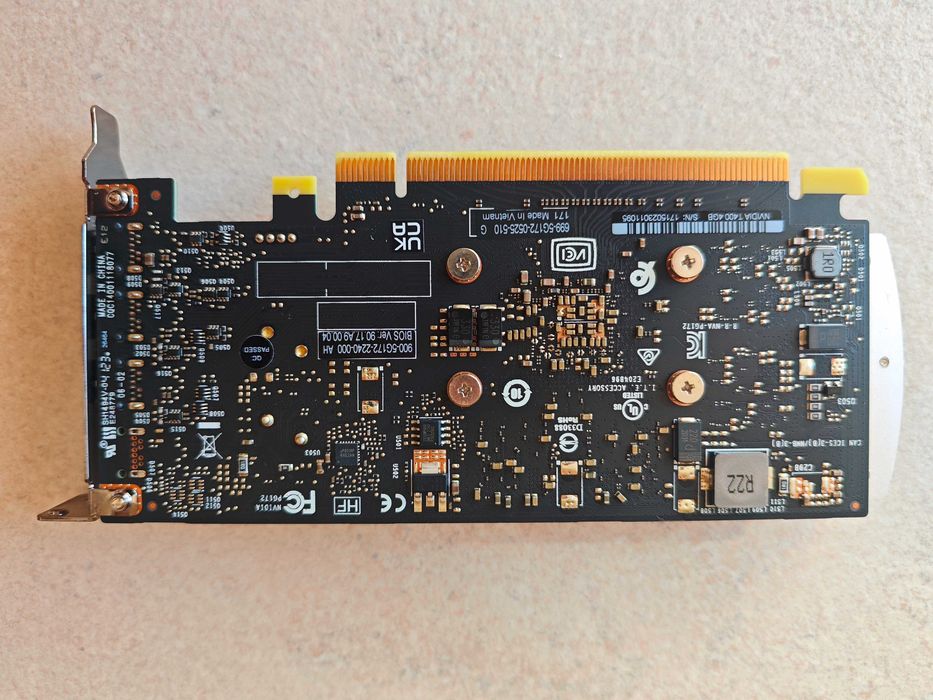 Karta graficzna nvidia T400 4GB prawie nowa, stan idealny.