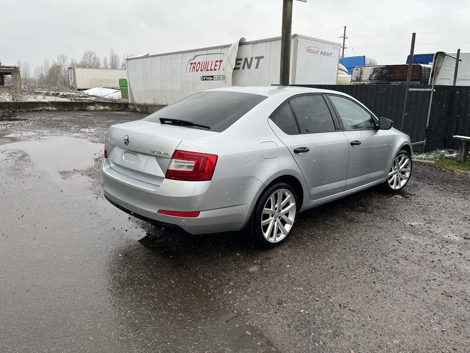 Розборка запчастини шрот Skoda a7 SKODA A7 шкода а7 Октавія