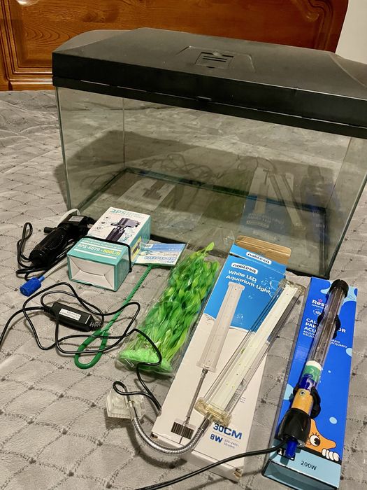 Aquário Completo – 52L - 30x30x58 cm – Com Tampa + Acessórios Novos