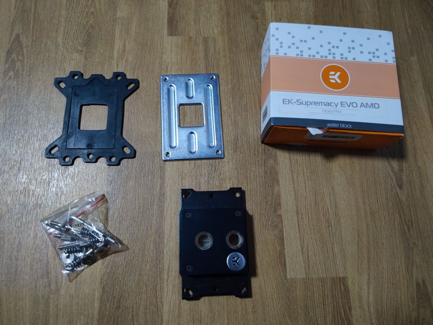 EKWB EK Supremacy Evo AMD