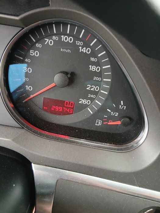 Ауді а6  2004рік