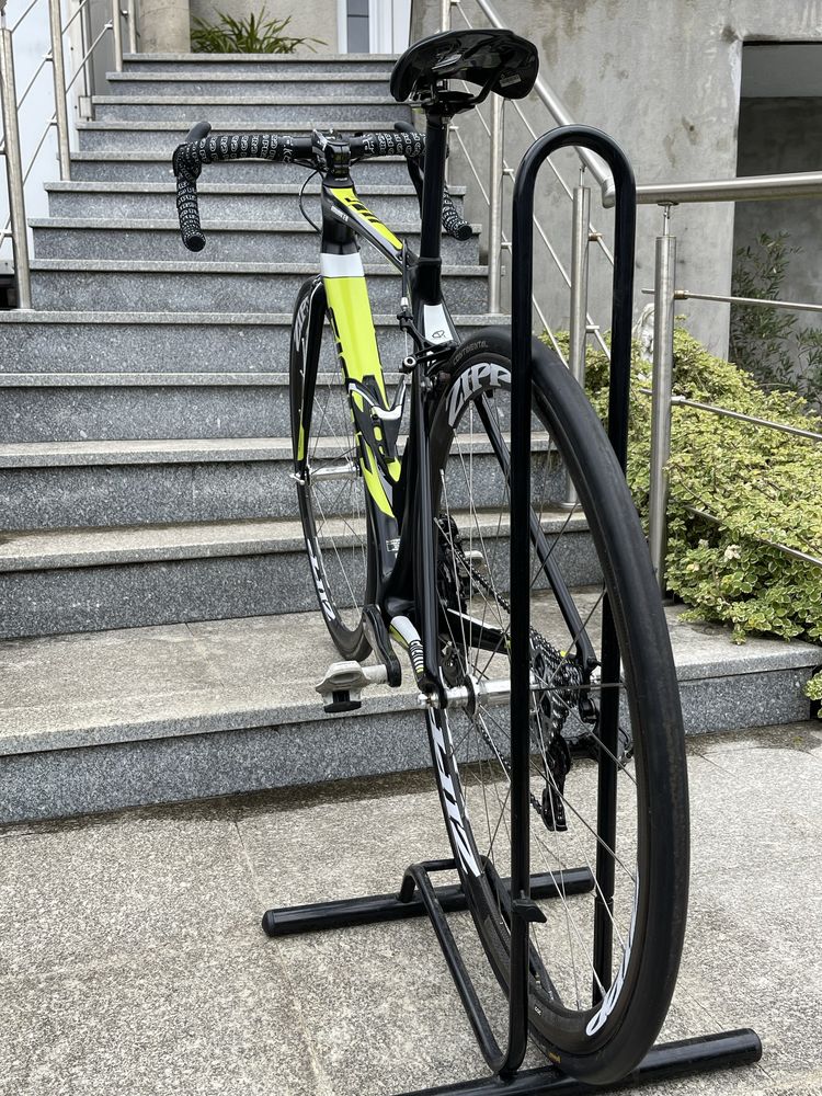 Giant Advanced TCR 6.640kg