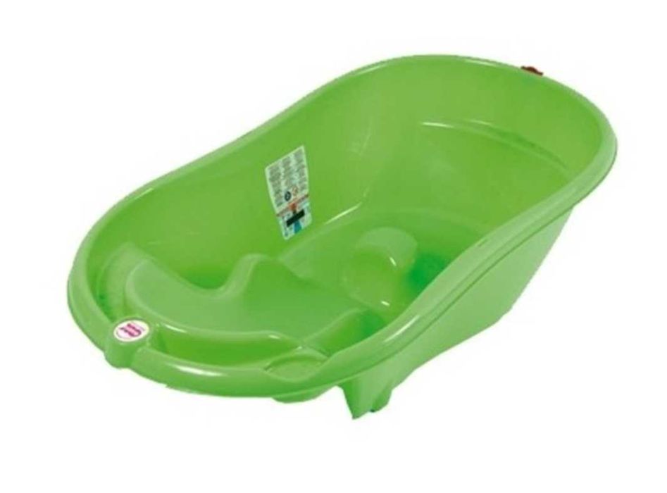 Roupas de bebé e outros itens