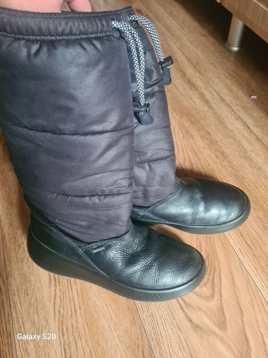 Продам зимние сапоги Ecco ukiuk