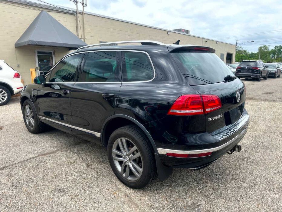 Volkswagen Touareg VR6 Lux      2016