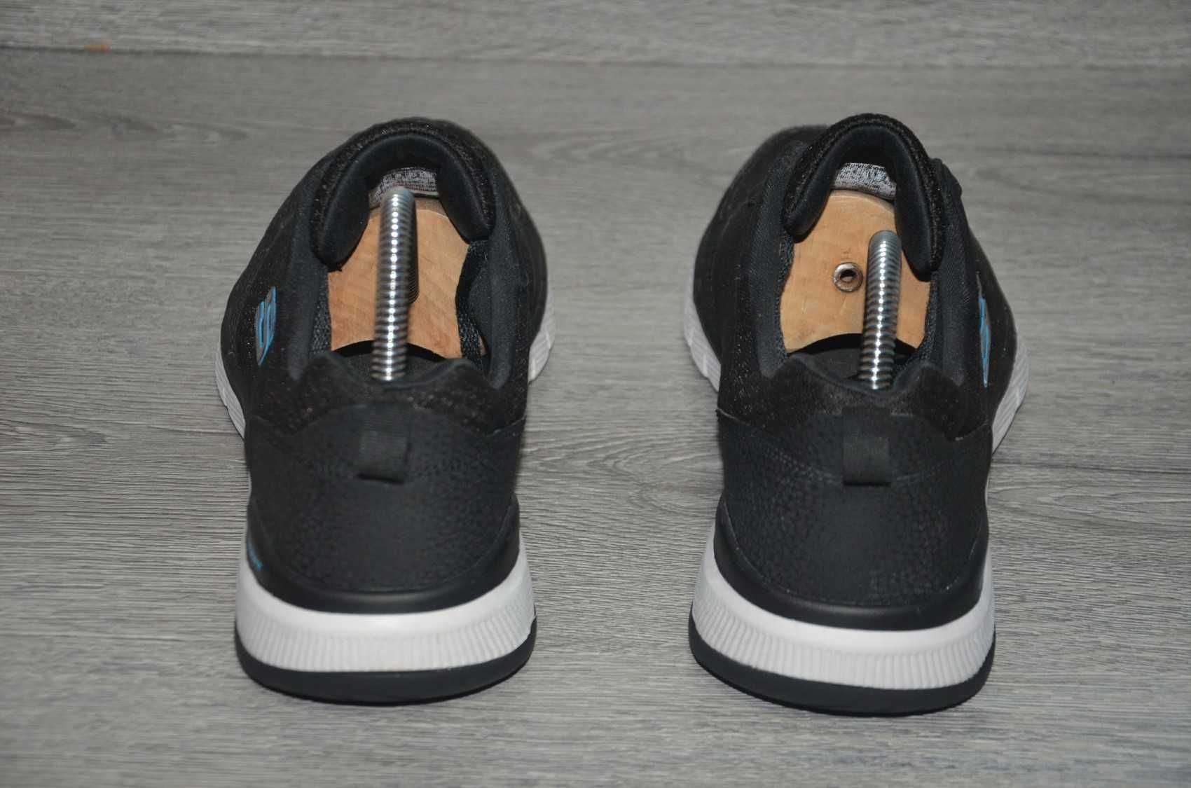 Продам кросівки ФІРМА Skechers