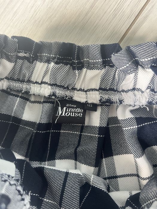 Spodniczka spodnica rozmiar nowa 122/128 Disney czarna elegsncka