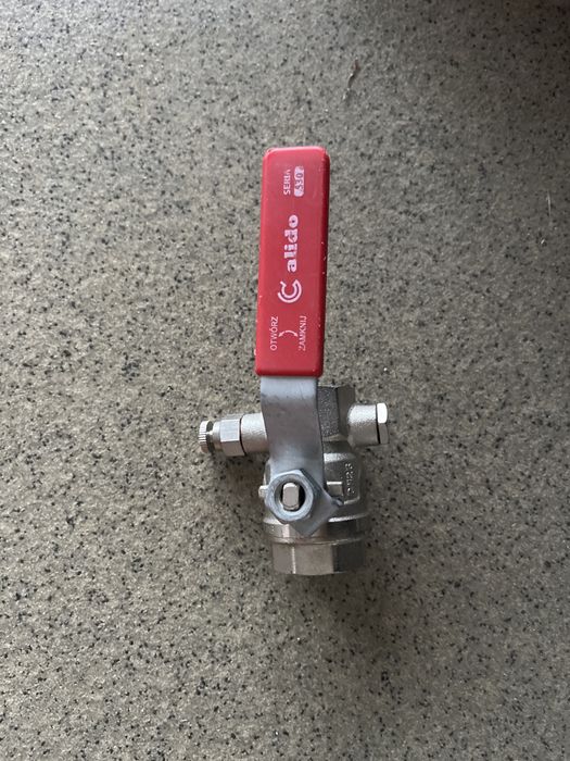 Zawór kulkowy 1 spust+odpowietrznik 9 sztuk