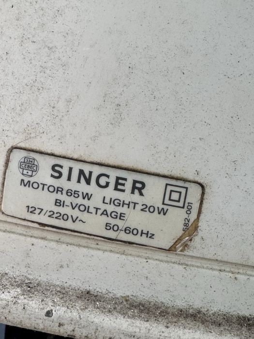 Maquina Singer 746 peças