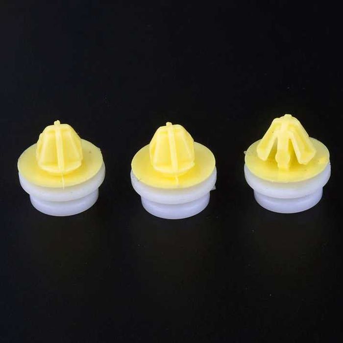 30шт Кліпса Renault обшивки дверей карт  пистон фіксатор