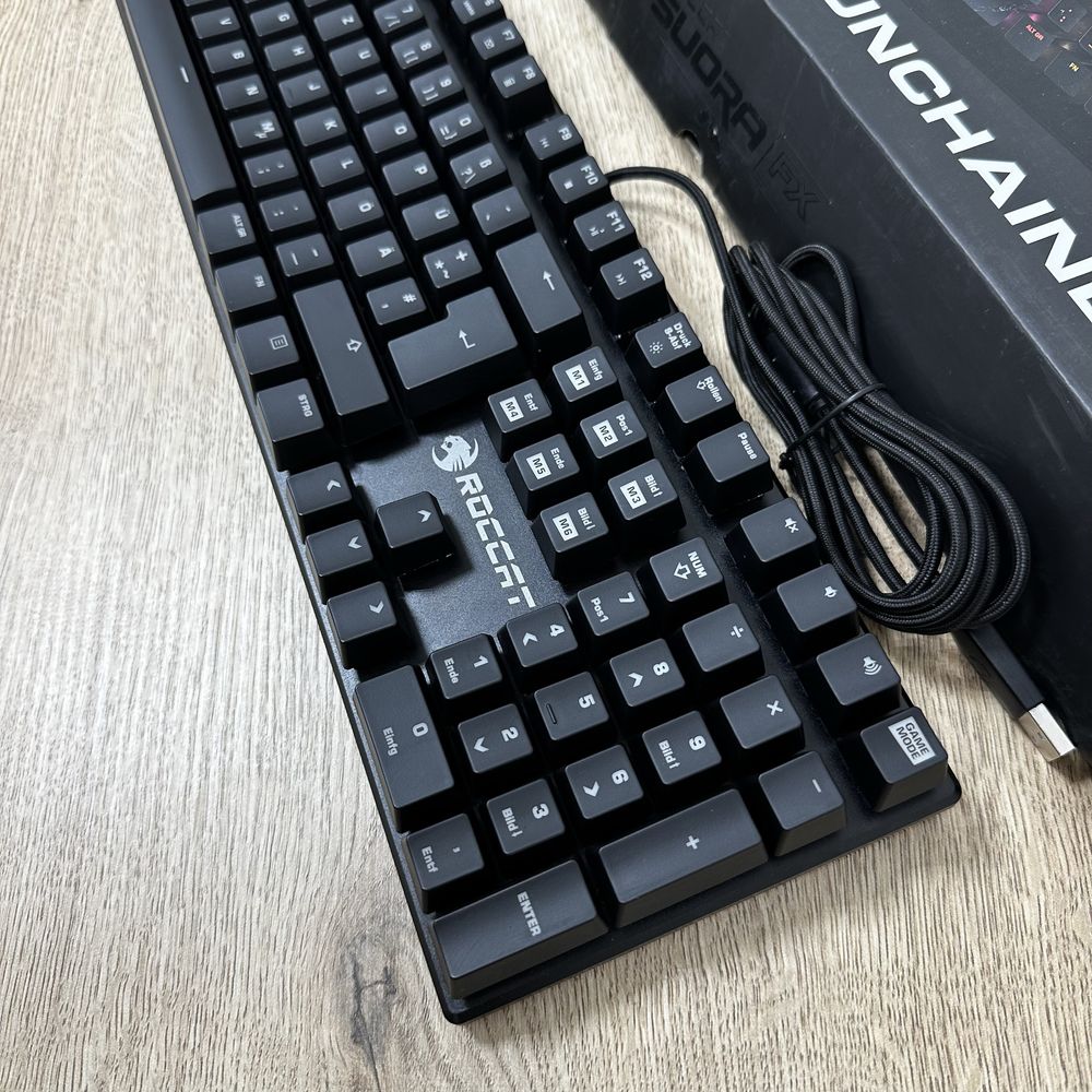 Ігрова клавіатура Roccat Suora FX RGB Illuminated