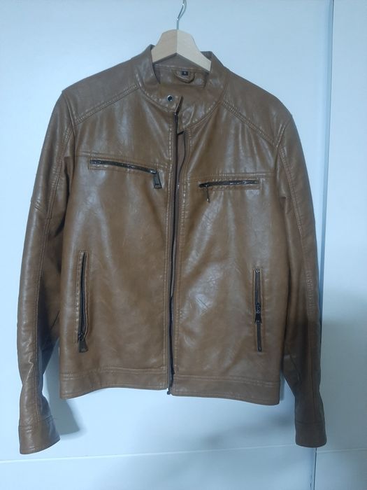 Blusão de pele sintético