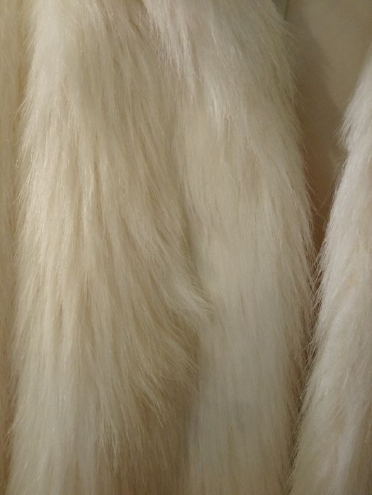 Kurtka Futro białe , rozm L