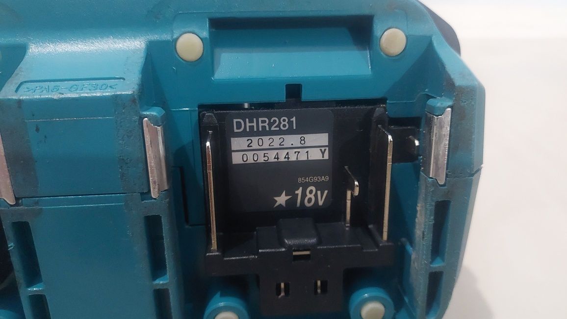 Акумуляторний перфоратор Makita DHR281