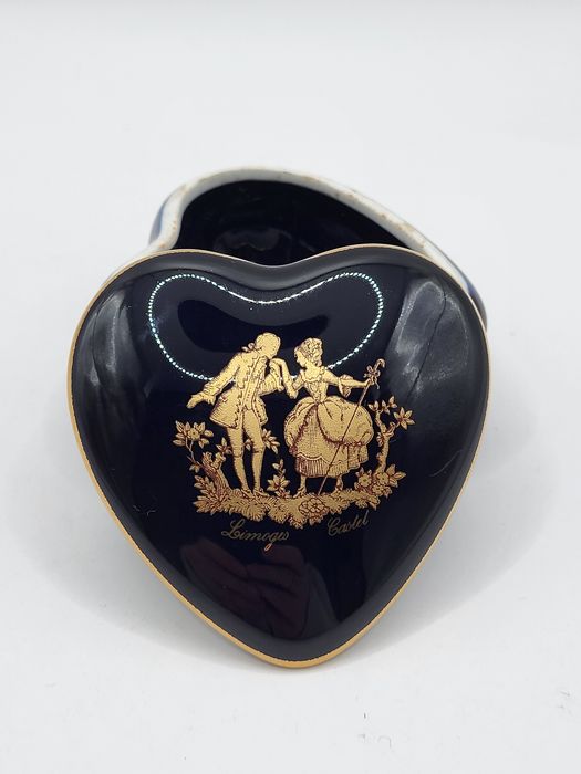 Porcelanowa szkatułka serce Limoges 22 kt złoto