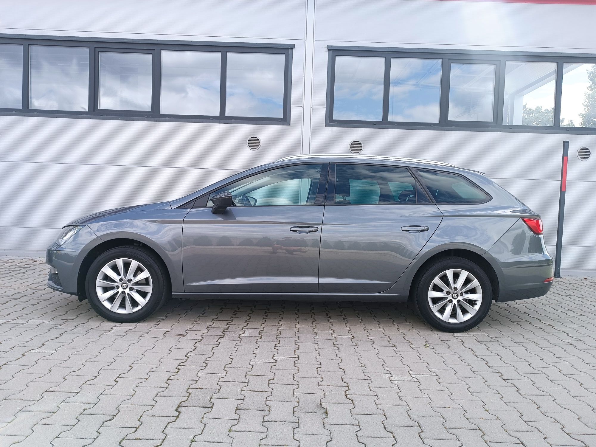 Seat Leon ST 2018r 1.6 TDI 115km*DSG*Ledy*Radar*PDC*Navi*Zarejstrowany