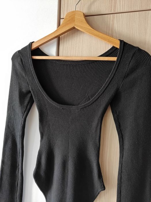 body z prążkowanej dzianiny, dekolt na plecach Reserved xS 34