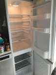Sprzedam lodówkę z zamrażarka Beko srebna