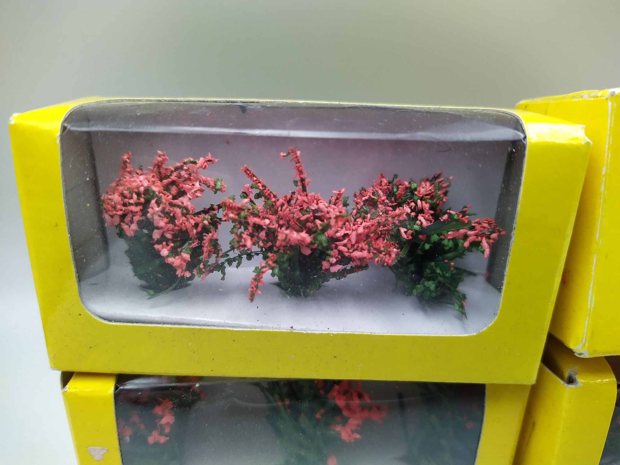 Krzaki krzaczki 4 sztuki makieta diorama kolejka Eaglemoss 1:87 H0