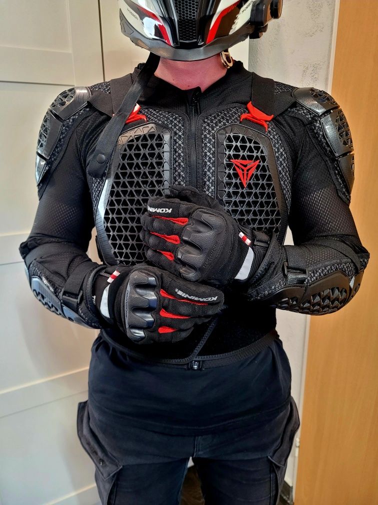 Zbroja motocyklowa buzzer bionic L/XL ochraniacze + rękawice GRATIS