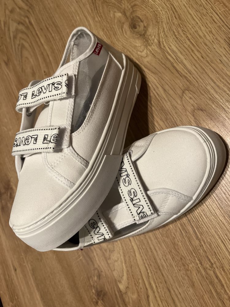 Levi’s Tijuana Velcro