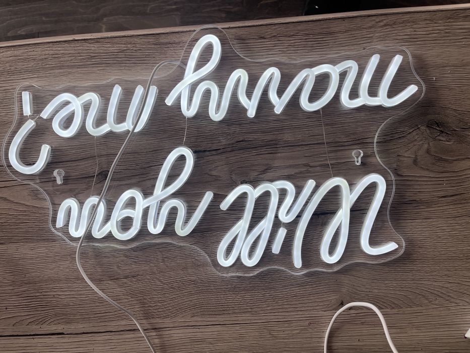 Neon napis neonowy merry me