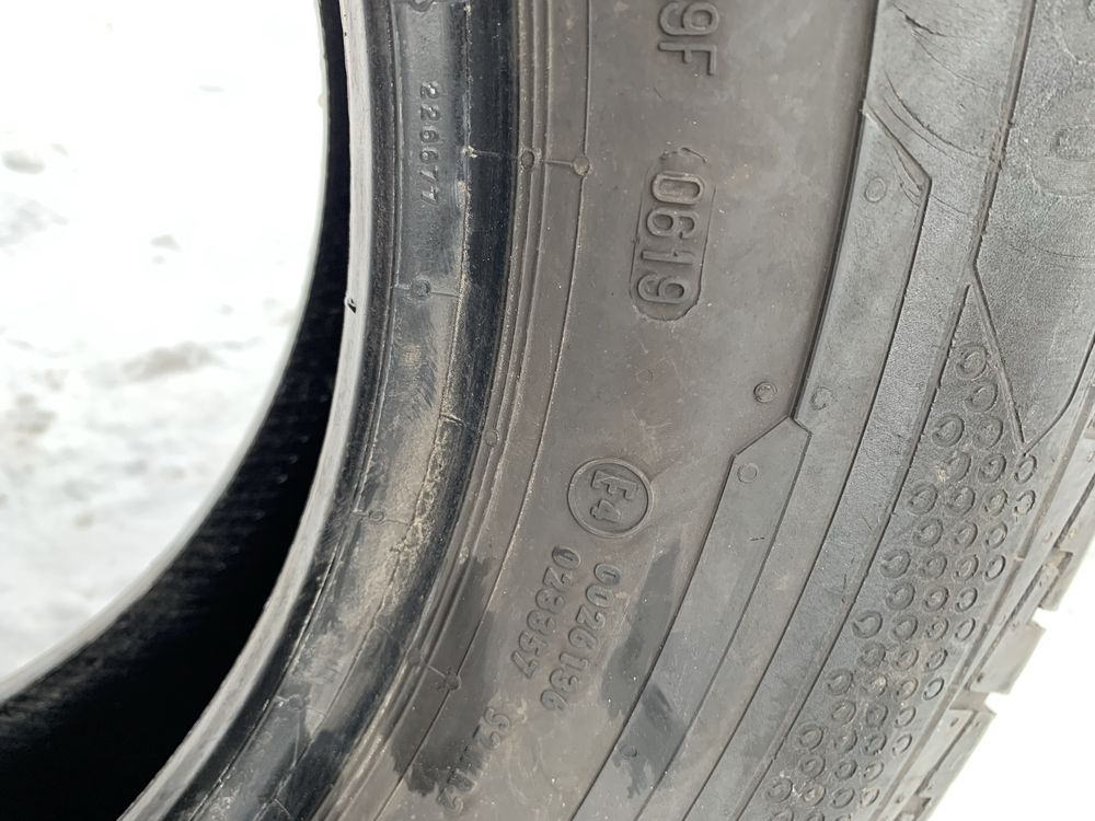 Шини 215/75 R16C Continental 6,9-6,5мм 215 75 16С