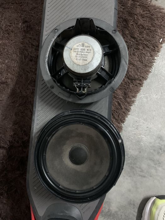 Colunas de som Seat (VW)