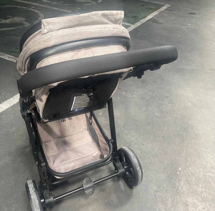 Carrinho trio de bebé