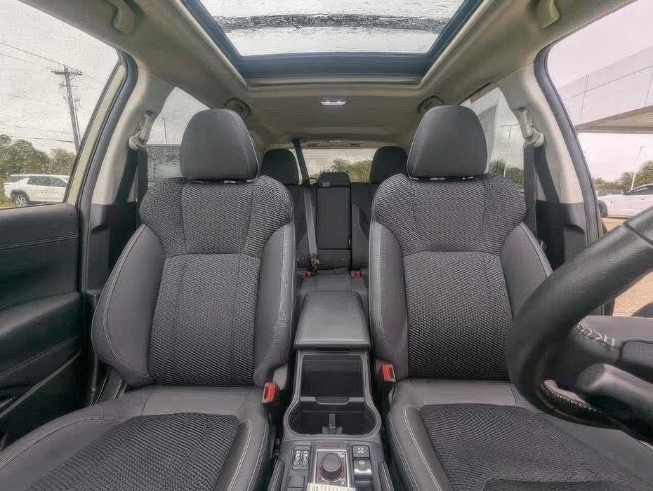 Subaru Forester Premium Crossover      2024