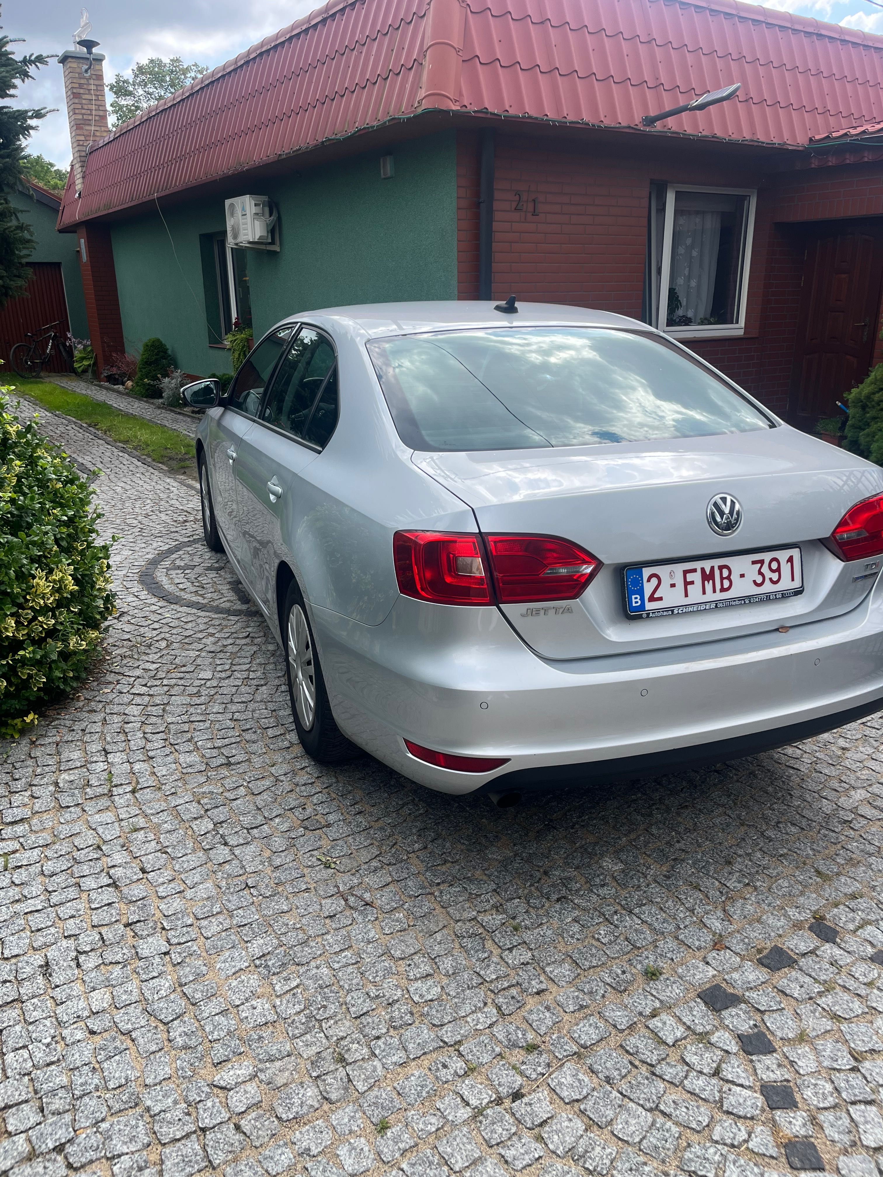 Sprzedam świeżo sprowadzone VW. Jetta 1.6 Tdi
