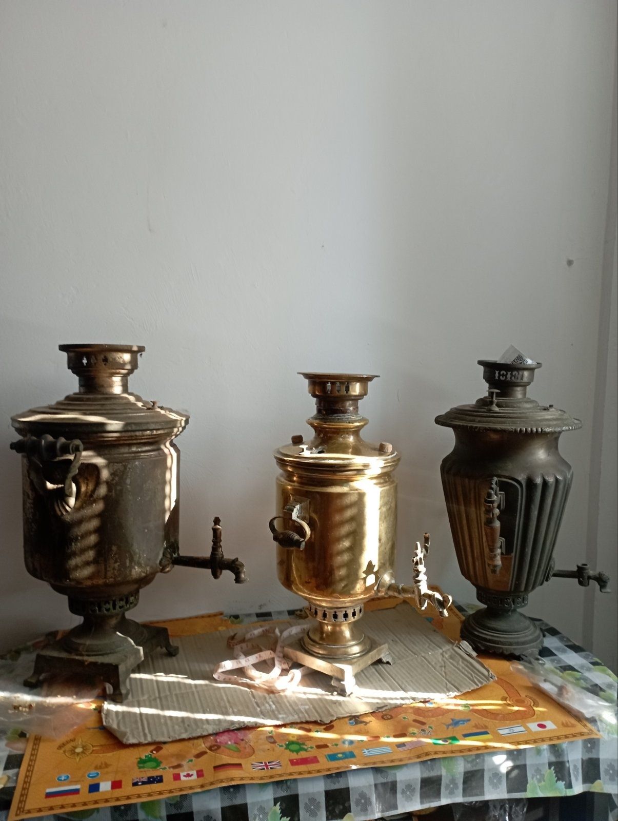 Самовар старовинний,вугільний з відзнаками