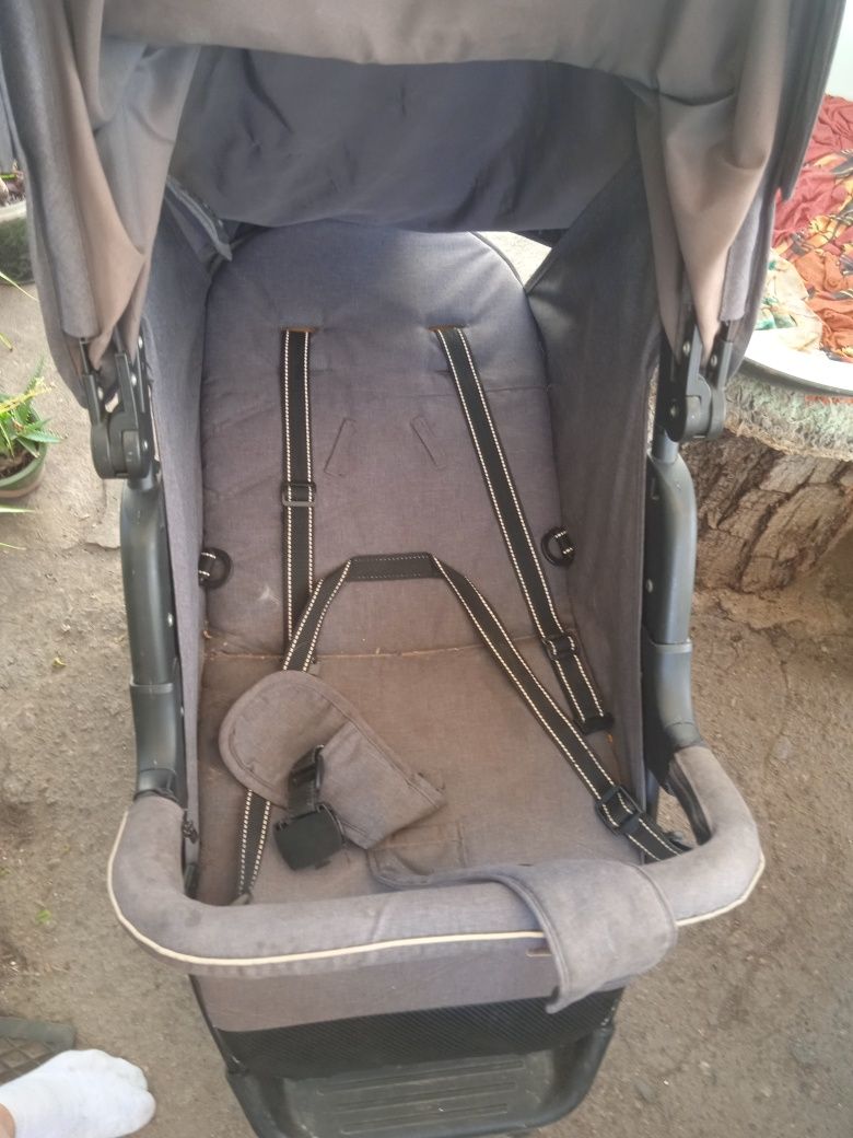Продам коляску б/у