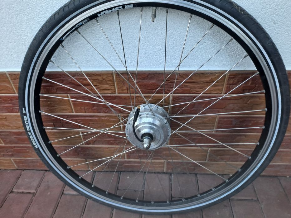 Kolo z silnikiem do roweru elektrycznego