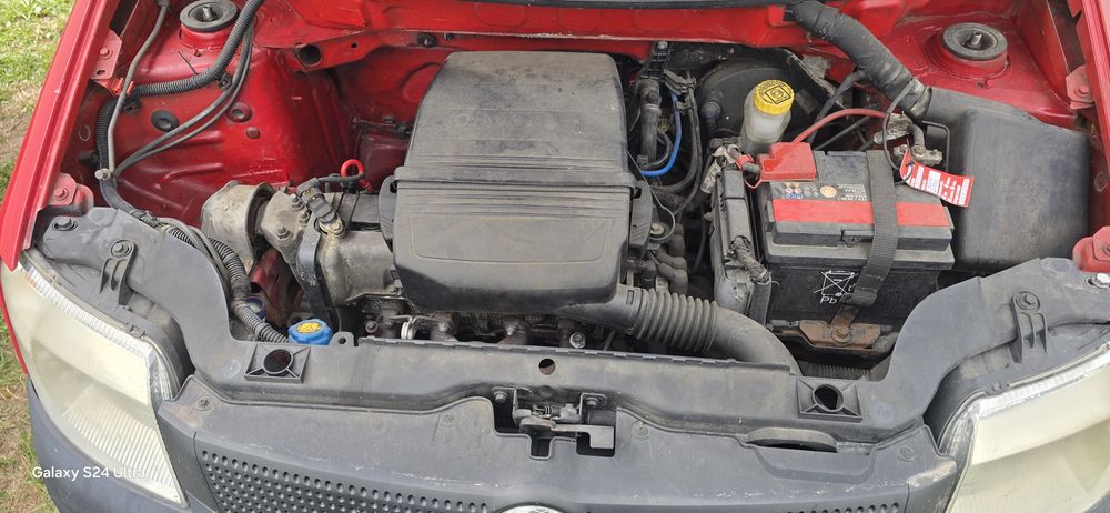 Drzwi maska zderzak lampa klapa 199/A silnik  1,1 Fiat Panda części