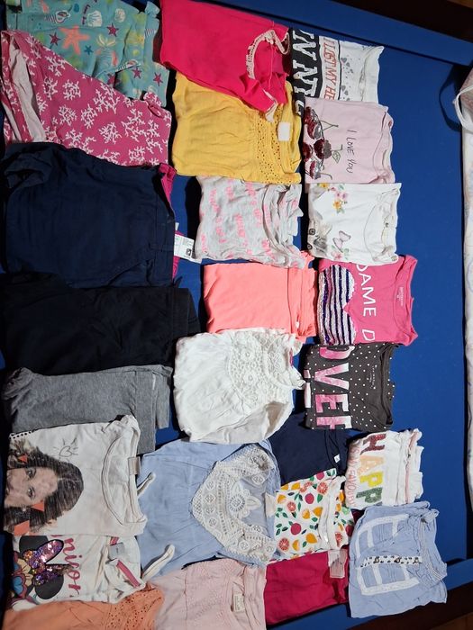 25 peças de roupa menina 8 anos calções e t-shirt
