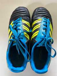 Взуття для футболу
