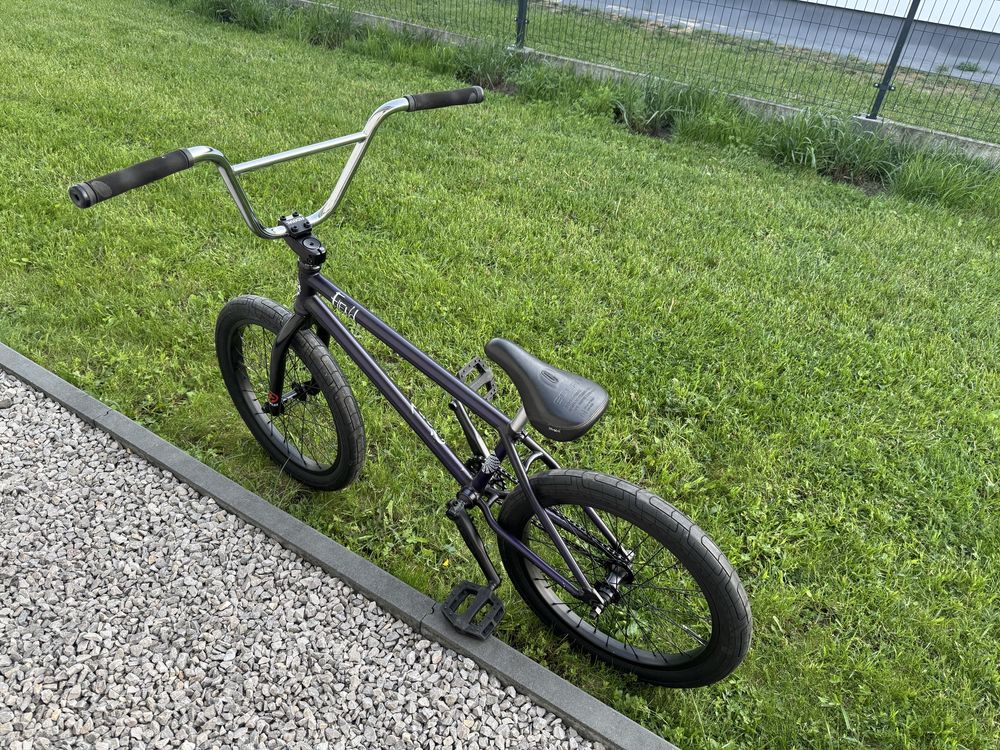BMX Fiend Varanyak V2 20,25" Fioletowy Jak Nowy
