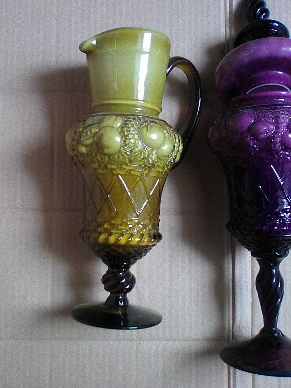 duas Jarras jarros loiça vidro pintado antigas