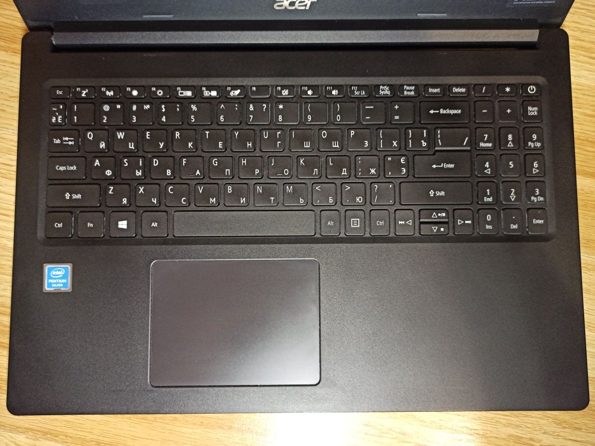 Ноутбук Acer Extensa EX215-31-P87Q