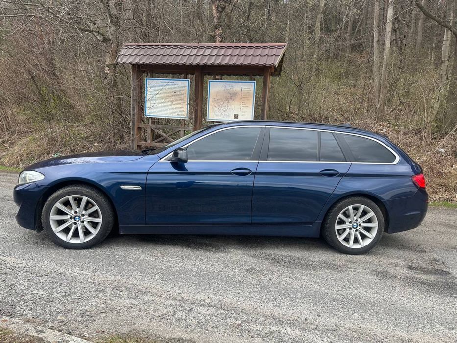 Бмв ф11 520д 2011р