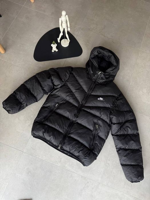 Розпродаж Чоловіча  куртка  пуховик  Nike  Storm-FIT  ніке