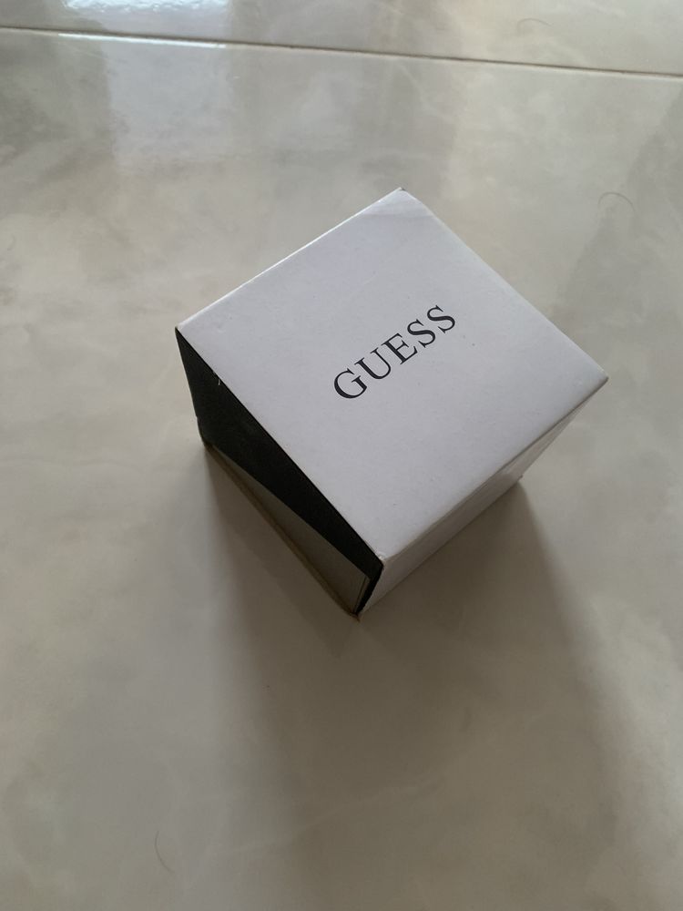 Наручний годинник GUESS W1254G2
