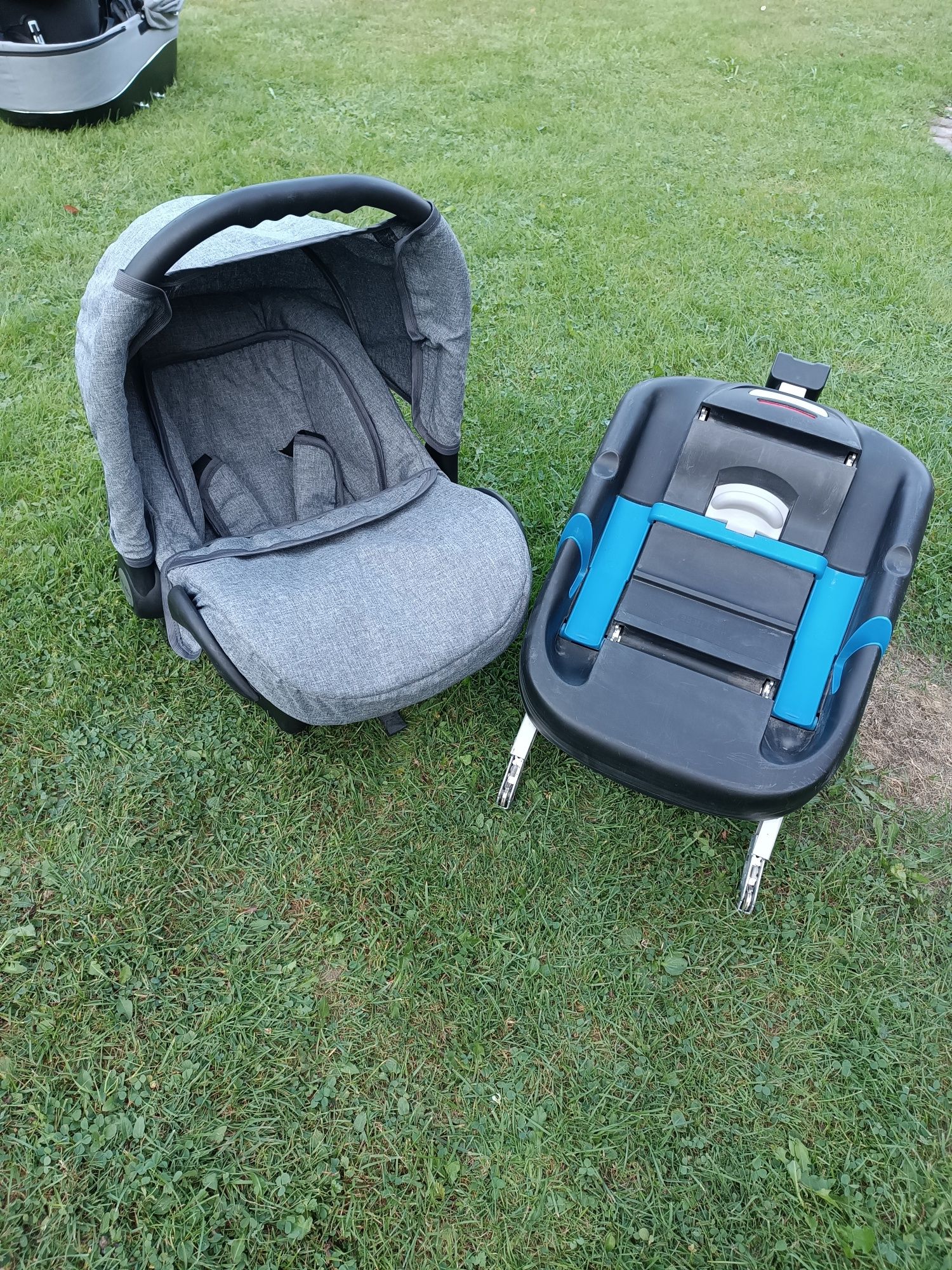 Baza ISOFIX i fotelik