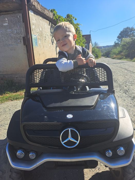 Джип на акумуляторі 4х4